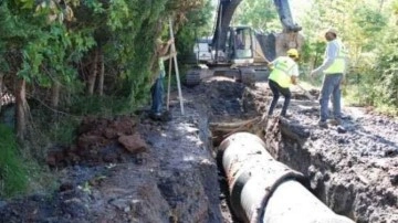 İSKİ'nin kazı çalışması sırasında doğal gaz borusu patladı