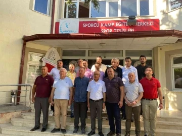 Isparta 32 Spor’da yeni yönetim görev dağılımını yaptı
