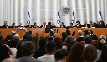 İsrail’de Yüksek Mahkeme yargı yasasını görüşmek için toplandı
