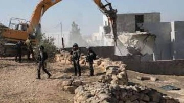 İsrail güçleri, Mesafir Yatta bölgesinde evleri yıkarak tarım arazilerine zarar verdi