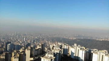 İstanbul Anadolu Yakası yeni yılın ilk gününde sise büründü
