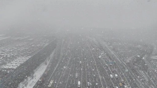 İstanbul'da kar alarmı: Yol durumu ve trafik nasıl? Uyarılar peş peşe geldi!