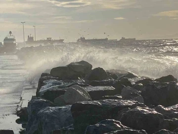 İstanbul’da lodos etkili oluyor
