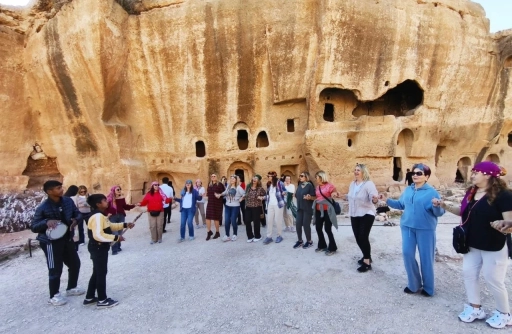 İstanbul Halkoyunları Ekibi Mardin’e Hayran kaldı