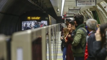 İstanbul Metro Hattı'nda Teknik Arıza Seferleri Durdurdu