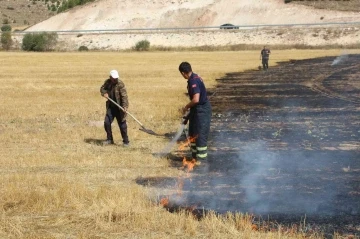 İtfaiye suyla, o ise yaba ile müdahale etti
