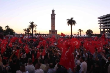 İzmir’de 15 Temmuz anması başladı
