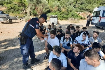 İzmir’de 475 düzensiz göçmen yakalandı
