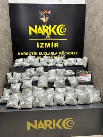 İzmir’de bir kargo firmasında yaklaşık 40 kg esrar ele geçirildi
