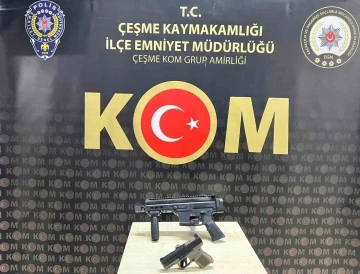 İzmir’de eğlence mekanını kurşunlayan 2 şüpheli yakalandı
