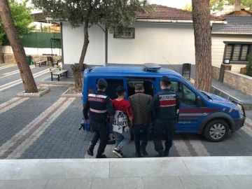 İzmir’de hırsızlık operasyonu: 9 gözaltı
