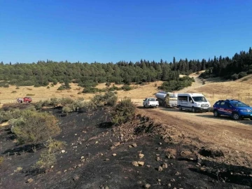 İzmir’de otluk alanda çıkan yangınlara hızlı müdahale
