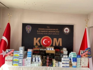 İzmir’de piyasaya sürülmeye hazır binlerce sahte ilaç ele geçirildi

