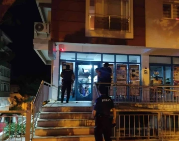 İzmir polisi hırsızlara göz açtırmıyor
