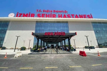 İzmir Şehir Hastanesi, 8 ayda 2 milyondan fazla hastaya hizmet verdi
