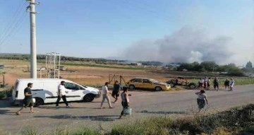 İzmir’de orman yangını fabrikalara sıçradı