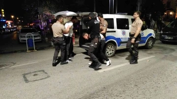 İzmit’te olaylı gece: Kavga eden gruba biber gazlı müdahale
