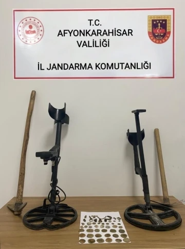 Jandarma ekipleri define avcılarına göz açtırmıyor
