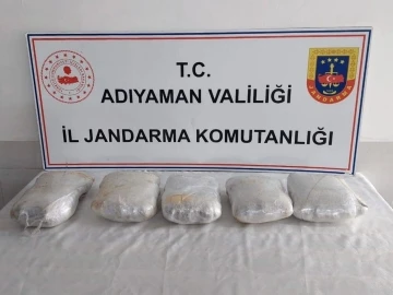 Jandarma ekiplerinden uyuşturucu operasyonu
