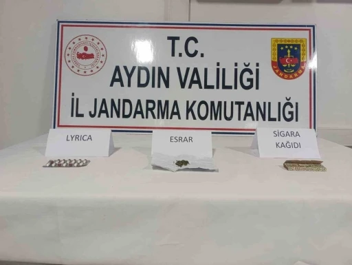 Jandarma, göçmen kaçakçılığı ile mücadeleyi sürdürüyor
