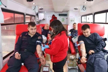 Jandarma personelinden, kan bağışı kampanyasına destek
