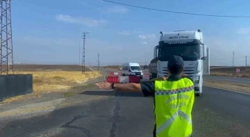 Jandarma trafik timlerinden ’arka koruma çerçeve’ uyarısı
