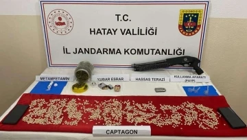 Jandarma uyuşturucu tacirlerine göz açtırmıyor
