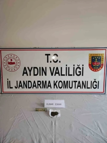 Jandarma uyuşturucuya geçit vermiyor: 6 gözaltı
