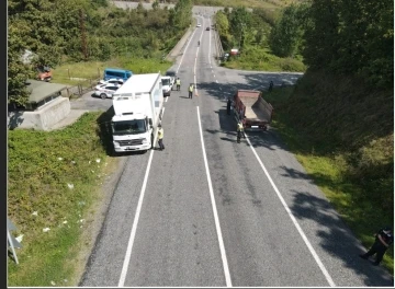 Jandarmadan dronlu trafik uygulaması
