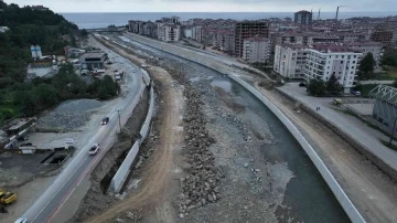 Kabisre Deresi’nde taşkın kontrolü çalışmaları devam ediyor
