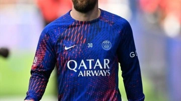 Kadro dışı kalan Lionel Messi özür diledi