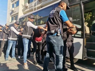 ’Kafes Operasyonu’nun İzmir ayağında 20 şüpheli adliyede
