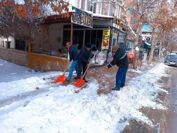 Kahramanmaraş Elbistan’da kar etkili oldu
