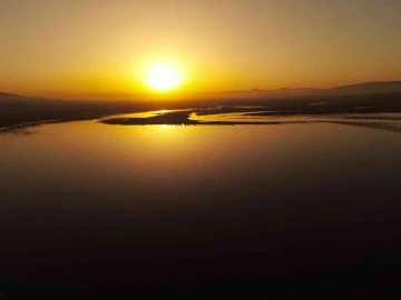 Kahramanmaraş’ta güneşin doğuşu görsel şölen sunuyor
