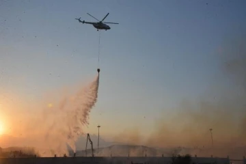 Kahramanmaraş'ta kağıt fabrikasında yangın (2)