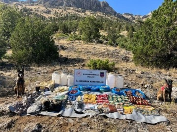 Kahramanmaraş’ta terör operasyonunda yaşam malzemeleri ele geçirildi