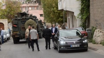 Kahramanmaraş'ta gasp şüphelileri ateş açıp 3 polisi yaraladı; 1'i ölü ele geçirildi