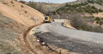 Kahramanmaraş’ta hasarlı yollar yenileniyor