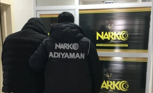 Kahta’da 13 yıl hapis cezasıyla aranan şahıs yakalandı
