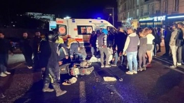 Kaldırımdan kontrolsüz inen sürat motosikleti kazaya sebep oldu: 1&rsquo;i ağır 2 yaralı