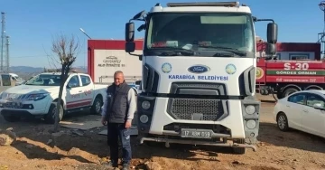 Karabiga Belediyesi deprem bölgesine itfaiye hizmet aracı ile 8 tonluk su tankeri gönderdi
