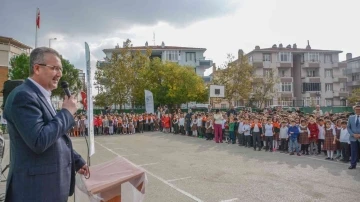 Karacabey Belediyesi’nden öğrencilere anlamlı destek
