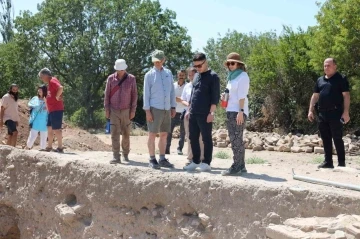 Karacasu Kaymakamı Gündoğdu, Afrodisias’ta incelemelerde bulundu
