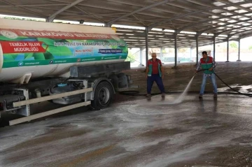 Karaköprü’de kurban kesim yerleri temizleniyor
