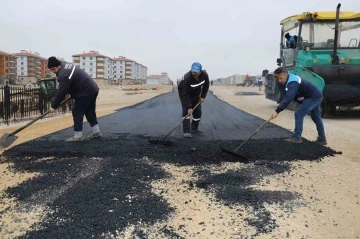 Karaman Belediyesi asfalt çalışmalarına hız kesmeden devam ediyor
