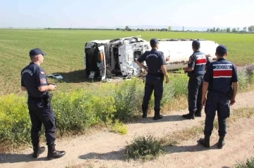 Karaman’da devrilen LPG yüklü tankerin sürücüsü hayatını kaybetti
