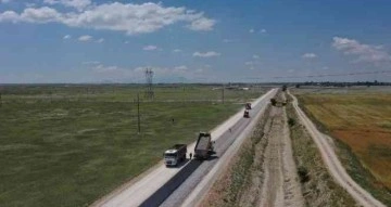 Karatay’da yol çalışmaları devam ediyor