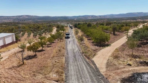 Karpuzkaya - Serintepe yolu yenilendi
