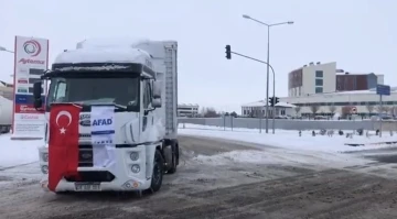 Kars’ta 9 yardım tırı Şanlıurfa’ya yola çıktı
