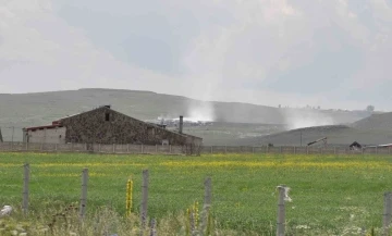 Kars’ta Karadağ çöplüğü yanıyor

